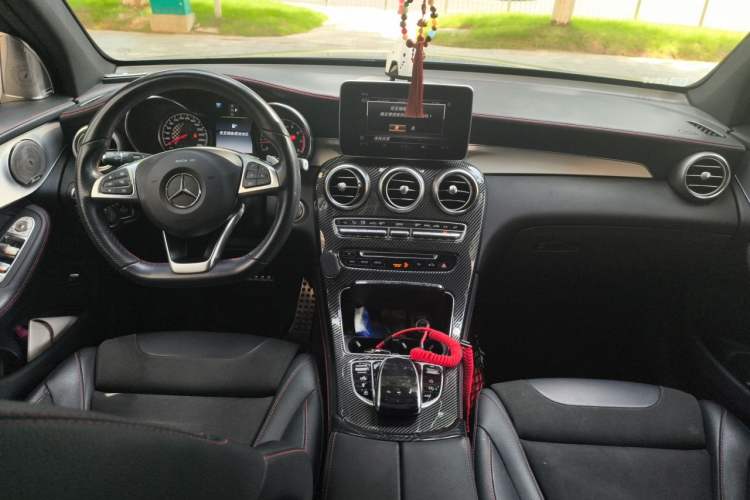 Used Mercedes-Benz GLC AMG 2017 AMG GLC 43 4MATIC Center Console