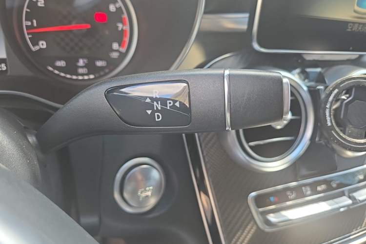 Used Mercedes-Benz GLC AMG 2017 AMG GLC 43 4MATIC Special Edition Gear Lever