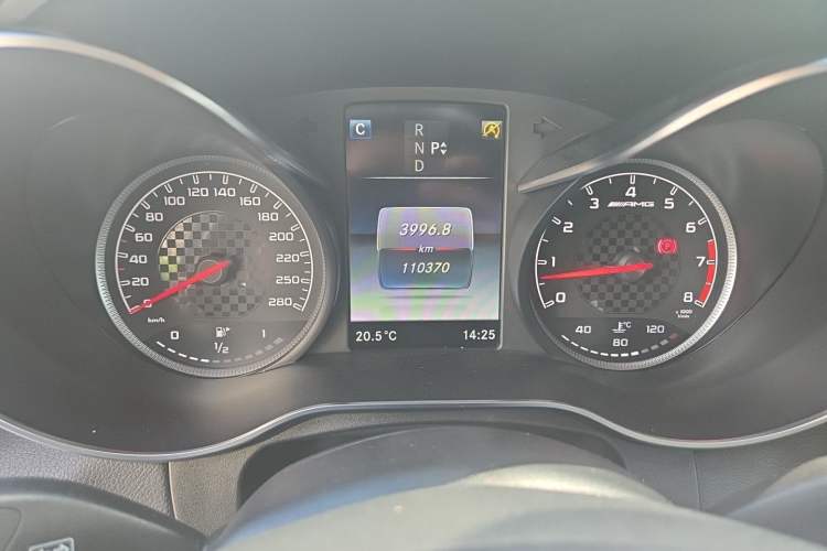Used Mercedes-Benz GLC AMG 2017 AMG GLC 43 4MATIC Special Edition Odometer Close Up
