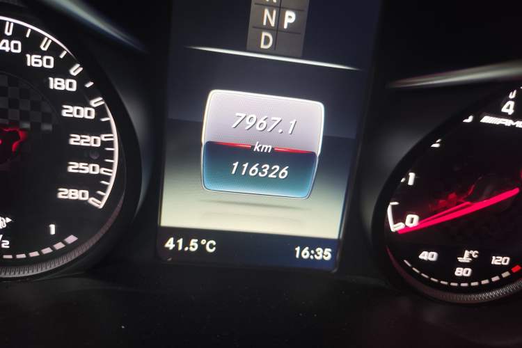 Used Mercedes-Benz GLC AMG 2017 AMG GLC 43 4MATIC Odometer Close Up