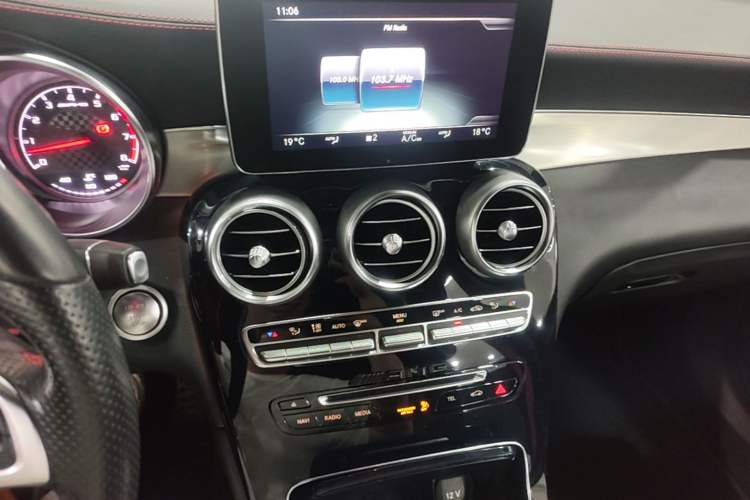 Used Mercedes-Benz GLC AMG 2017 AMG GLC 43 4MATIC Audio And AC Panel