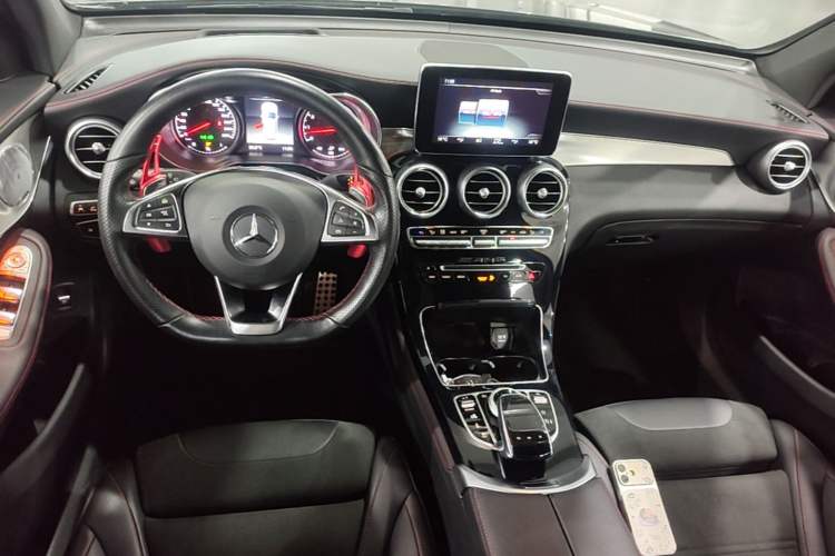 Used Mercedes-Benz GLC AMG 2017 AMG GLC 43 4MATIC Center Console