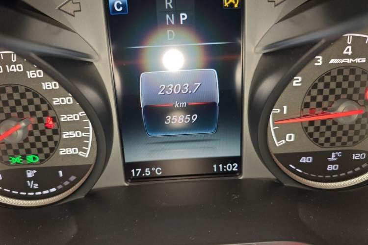 Used Mercedes-Benz GLC AMG 2017 AMG GLC 43 4MATIC Odometer Close Up