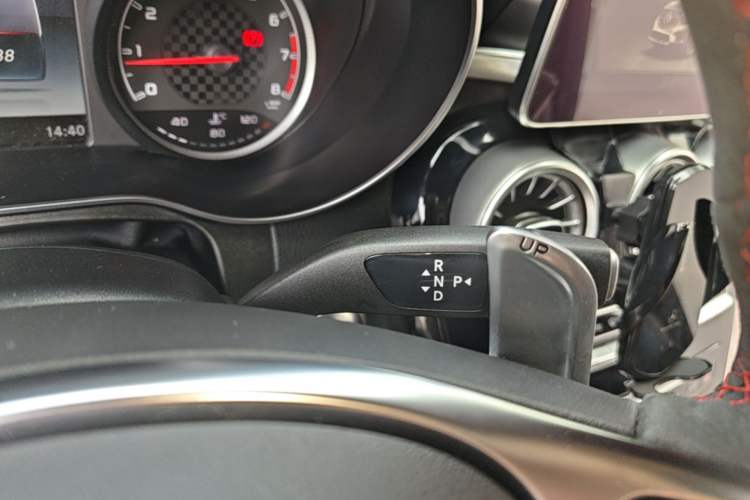 Used Mercedes-Benz GLC AMG 2017 AMG GLC 43 4MATIC Special Edition Gear Lever