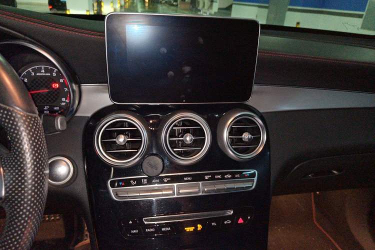 Used Mercedes-Benz GLC AMG 2017 AMG GLC 43 4MATIC Audio And AC Panel