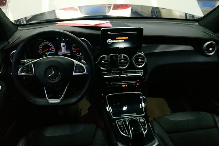 Used Mercedes-Benz GLC AMG 2017 AMG GLC 43 4MATIC Center Console
