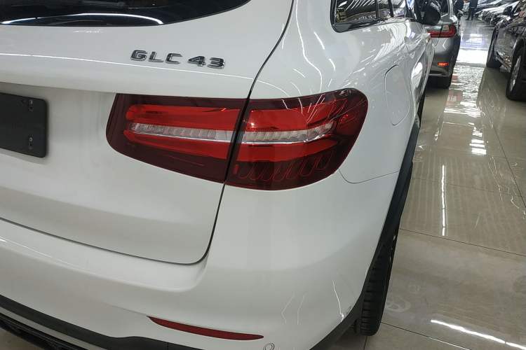 Used Mercedes-Benz GLC AMG 2017 AMG GLC 43 4MATIC Exterior 6