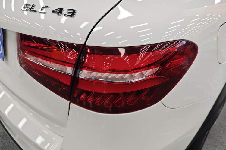 Used Mercedes-Benz GLC AMG 2017 AMG GLC 43 4MATIC Exterior 6