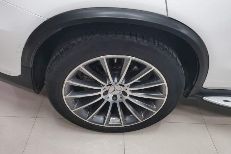 Used Mercedes-Benz GLC AMG 2017 AMG GLC 43 4MATIC Exterior 8
