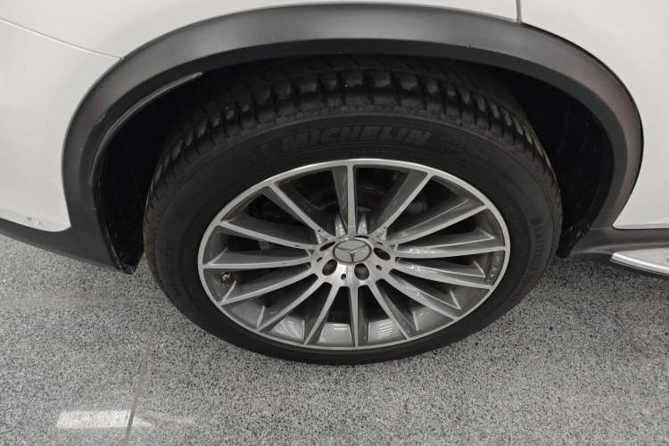 Used Mercedes-Benz GLC AMG 2017 AMG GLC 43 4MATIC Exterior 8