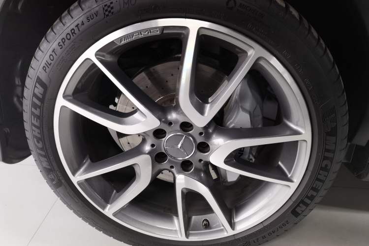 Used Mercedes-Benz GLC AMG 2017 AMG GLC 43 4MATIC Left Front Wheel Hub