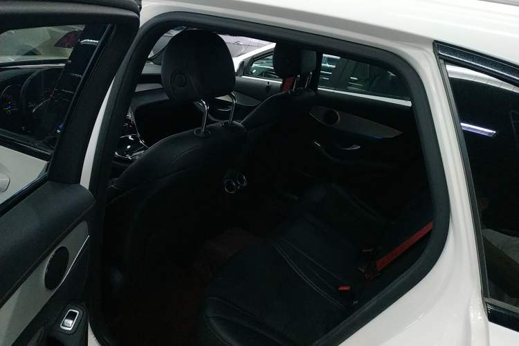 Used Mercedes-Benz GLC AMG 2017 AMG GLC 43 4MATIC Left Rear Seat