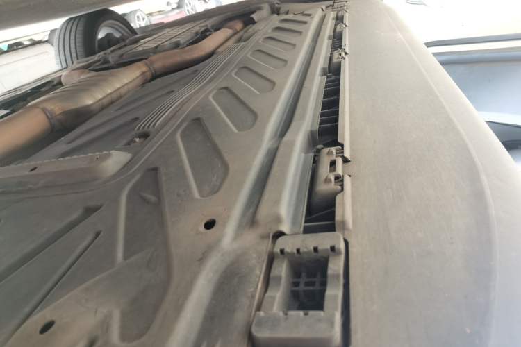 Used Mercedes-Benz GLC AMG 2017 AMG GLC 43 4MATIC Left Side Sill