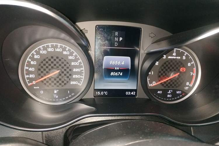 Used Mercedes-Benz GLC AMG 2017 AMG GLC 43 4MATIC Odometer Close Up