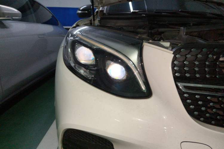 Used Mercedes-Benz GLC AMG 2017 AMG GLC 43 4MATIC Right Front Headlight