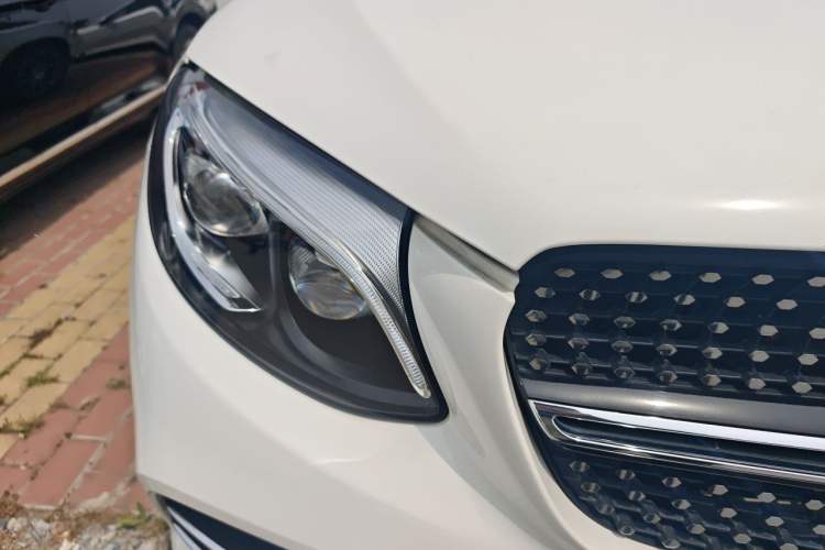 Used Mercedes-Benz GLC AMG 2017 AMG GLC 43 4MATIC Right Front Headlight