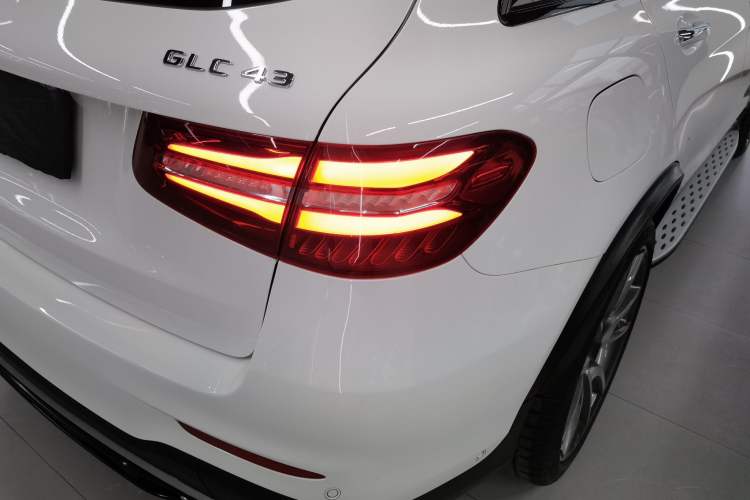 Used Mercedes-Benz GLC AMG 2017 AMG GLC 43 4MATIC Right Rear Taillight