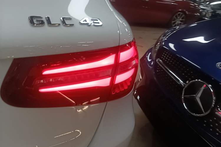 Used Mercedes-Benz GLC AMG 2017 AMG GLC 43 4MATIC Right Rear Taillight