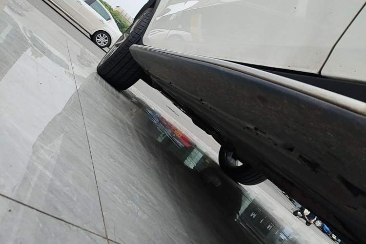 Used Mercedes-Benz GLC AMG 2017 AMG GLC 43 4MATIC Right Side Sill