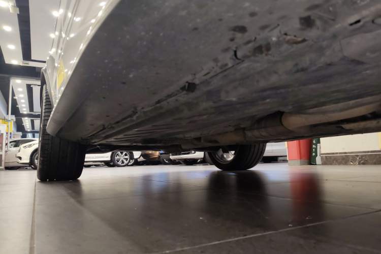 Used Mercedes-Benz GLC AMG 2017 AMG GLC 43 4MATIC Right Side Sill
