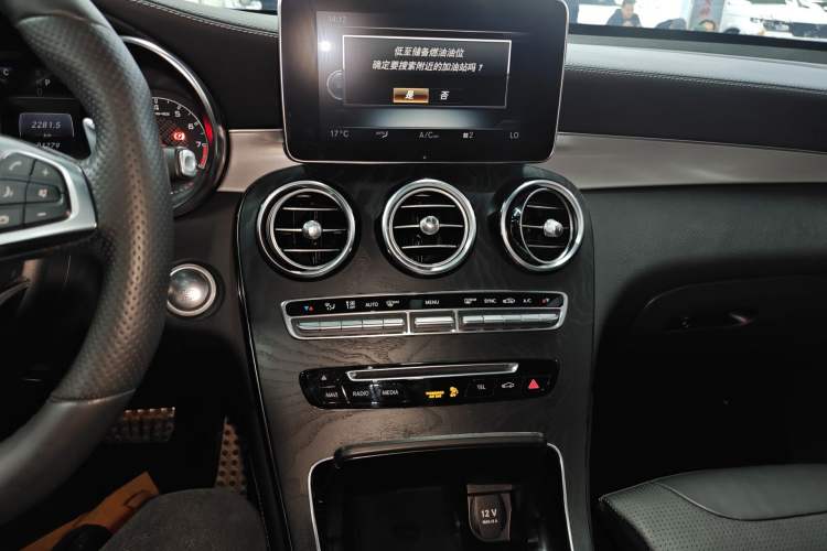 Used Mercedes-Benz GLC AMG 2018 AMG GLC 63 4MATIC+ Audio And AC Panel