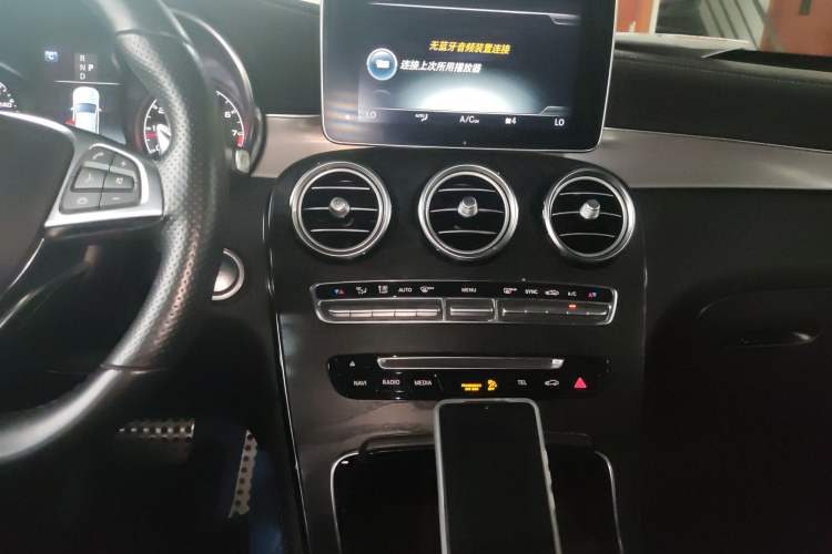Used Mercedes-Benz GLC AMG 2018 AMG GLC 63 4MATIC+ Audio And AC Panel