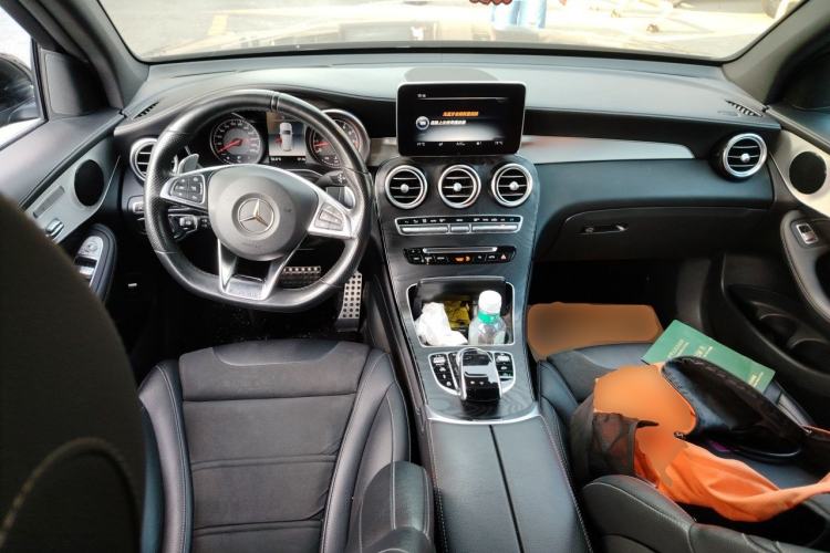 Used Mercedes-Benz GLC AMG 2018 AMG GLC 63 4MATIC+ Center Console