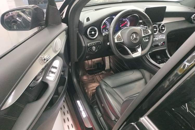 Used Mercedes-Benz GLC AMG 2018 AMG GLC 63 4MATIC+ Coupe SUV Driver Seat