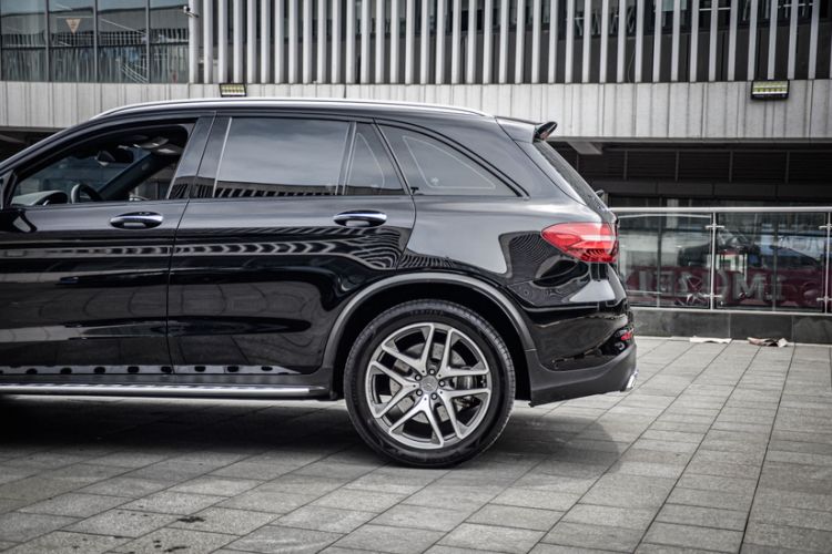 Used Mercedes-Benz GLC AMG 2018 AMG GLC 63 4MATIC+ Exterior 10