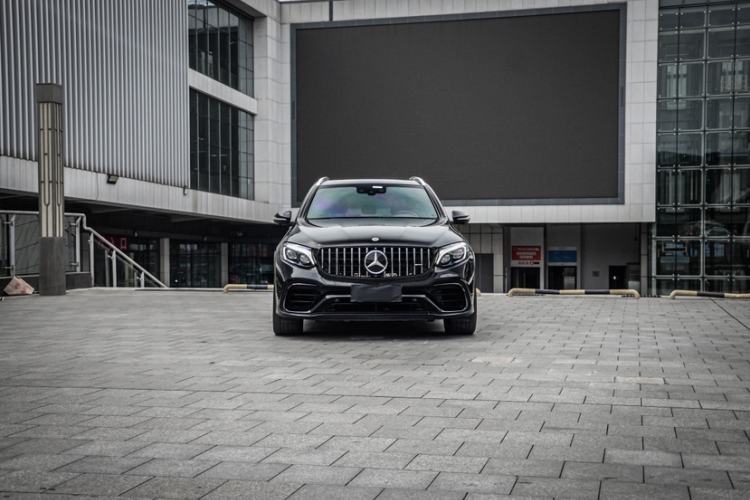 Used Mercedes-Benz GLC AMG 2018 AMG GLC 63 4MATIC+ Exterior 5