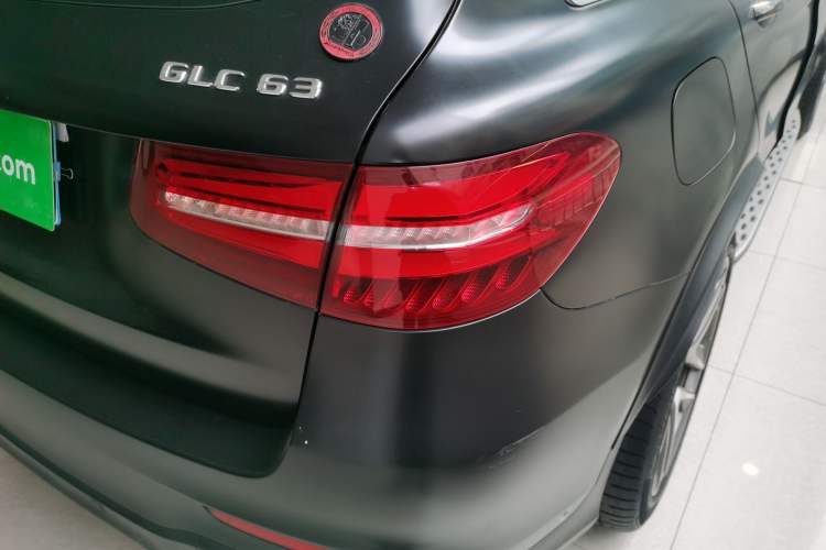 Used Mercedes-Benz GLC AMG 2018 AMG GLC 63 4MATIC+ Exterior 6