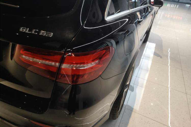 Used Mercedes-Benz GLC AMG 2018 AMG GLC 63 4MATIC+ Exterior 6