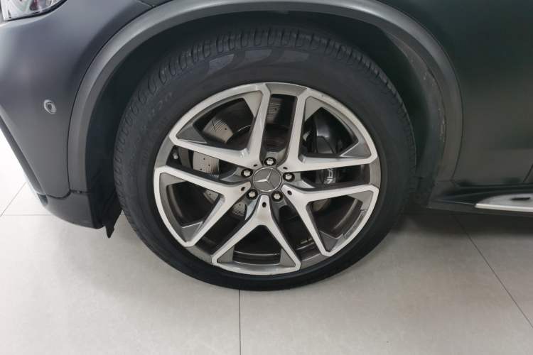 Used Mercedes-Benz GLC AMG 2018 AMG GLC 63 4MATIC+ Exterior 7