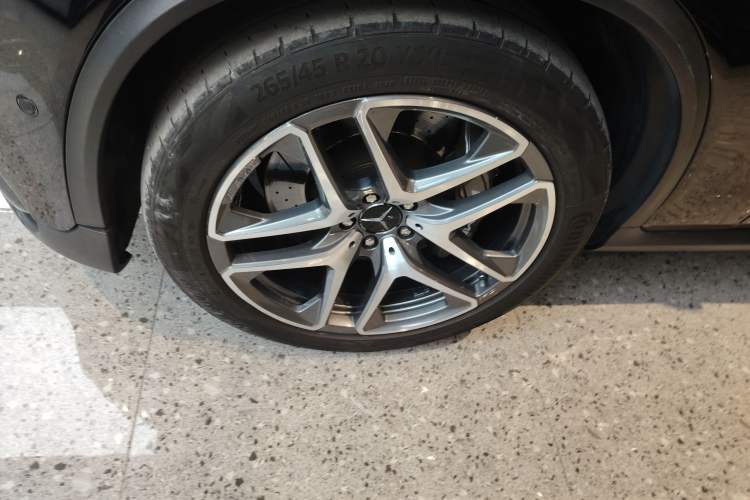 Used Mercedes-Benz GLC AMG 2018 AMG GLC 63 4MATIC+ Exterior 7