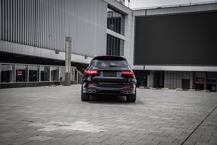 Used Mercedes-Benz GLC AMG 2018 AMG GLC 63 4MATIC+ Exterior 8