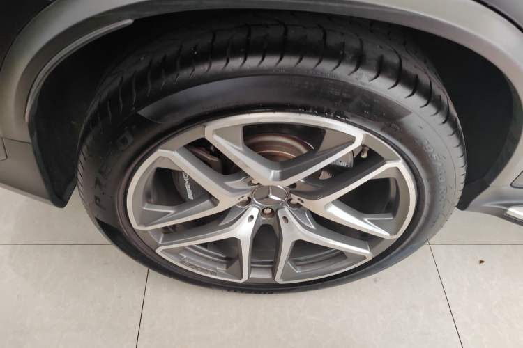 Used Mercedes-Benz GLC AMG 2018 AMG GLC 63 4MATIC+ Exterior 8