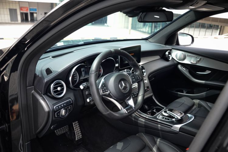 Used Mercedes-Benz GLC AMG 2018 AMG GLC 63 4MATIC+ Interior 1