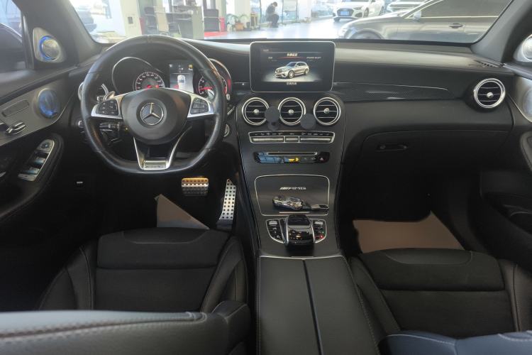 Used Mercedes-Benz GLC AMG 2018 AMG GLC 63 4MATIC+ Interior 2