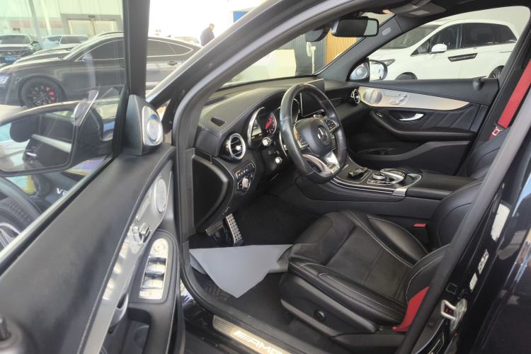 Used Mercedes-Benz GLC AMG 2018 AMG GLC 63 4MATIC+ Interior 3