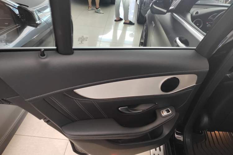 Used Mercedes-Benz GLC AMG 2018 AMG GLC 63 4MATIC+ Interior 8