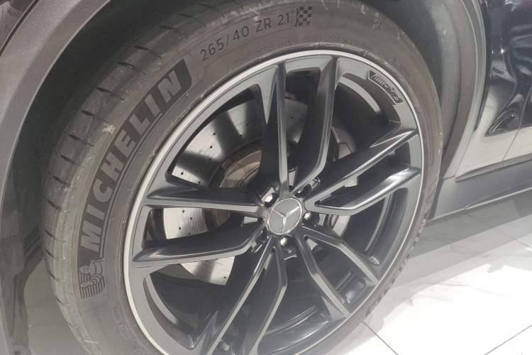 Used Mercedes-Benz GLC AMG 2018 AMG GLC 63 4MATIC+ Left Front Wheel Hub