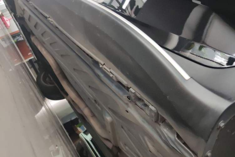 Used Mercedes-Benz GLC AMG 2018 AMG GLC 63 4MATIC+ Left Side Sill