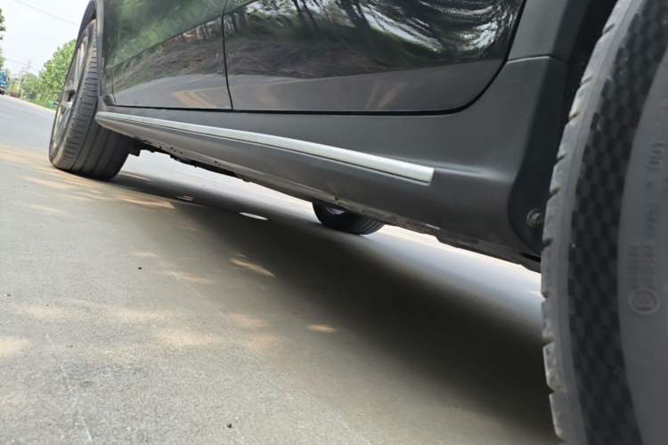 Used Mercedes-Benz GLC AMG 2018 AMG GLC 63 4MATIC+ Left Side Sill