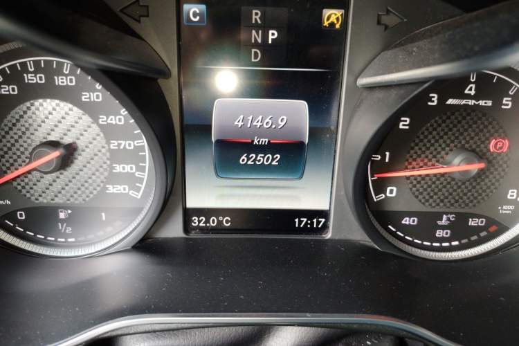 Used Mercedes-Benz GLC AMG 2018 AMG GLC 63 4MATIC+ Odometer Close Up