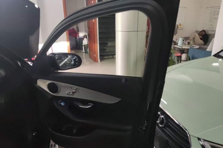 Used Mercedes-Benz GLC AMG 2018 AMG GLC 63 4MATIC+ Right Front Door Interior