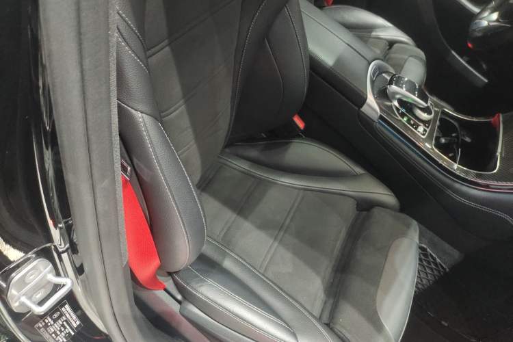 Used Mercedes-Benz GLC AMG 2018 AMG GLC 63 4MATIC+ Right Front Seat