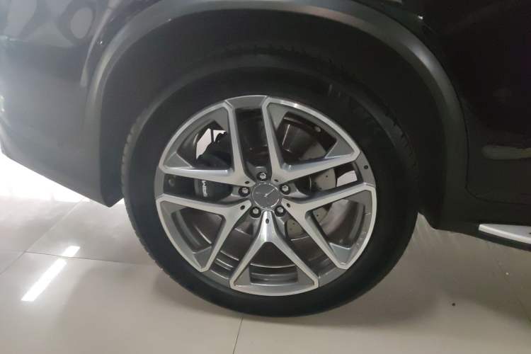 Used Mercedes-Benz GLC AMG 2018 AMG GLC 63 4MATIC+ Right Rear Wheel Hub