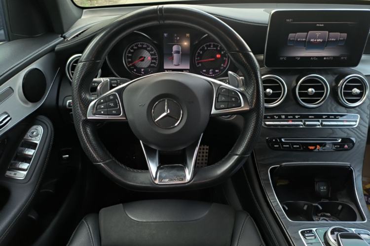Used Mercedes-Benz GLC AMG 2018 AMG GLC 63 4MATIC+ Steering Wheel