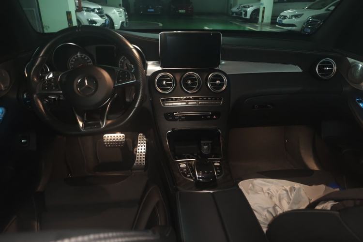 Used Mercedes-Benz GLC AMG 2018 AMG GLC 63 4MATIC+ Center Console