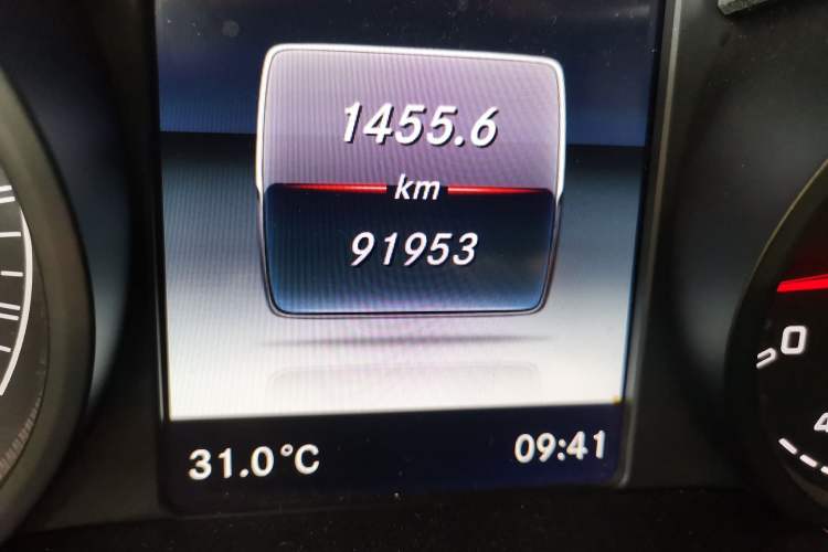 Used Mercedes-Benz GLC AMG 2018 AMG GLC 63 4MATIC+ Odometer Close Up